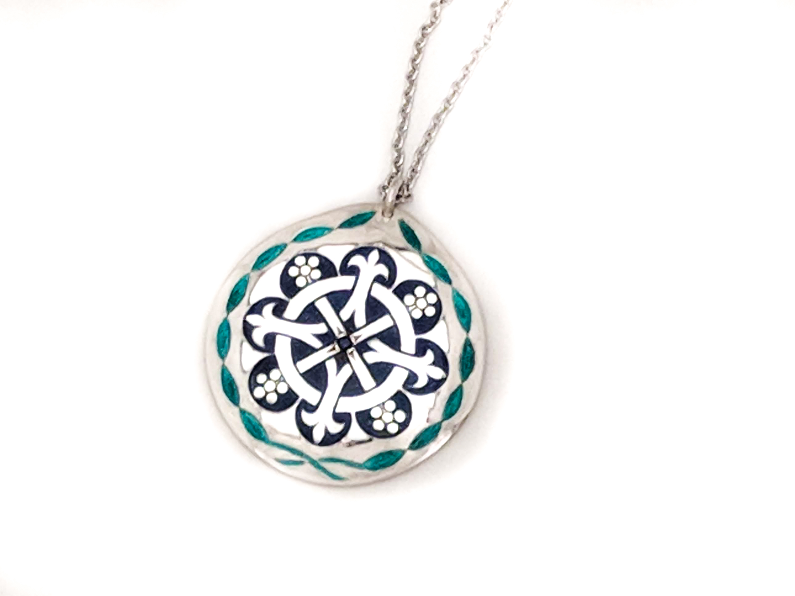 Picture of enameled Pendant